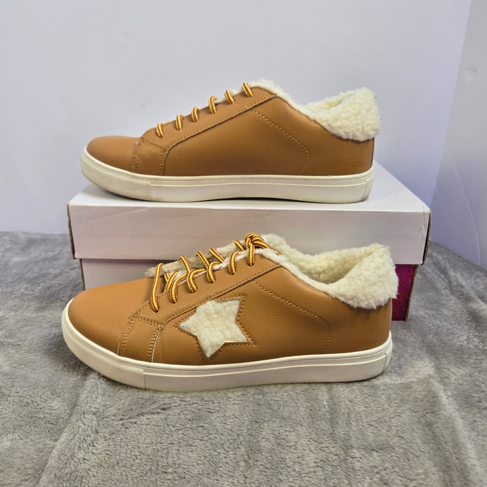 Portland Boot Company Womens Tan Sherpa Star Sneakers Faux Leather Low Top 7.5